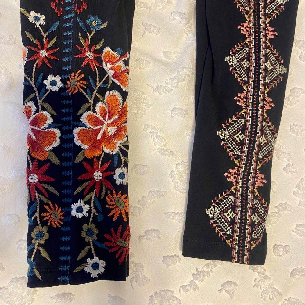Bundle of Johnny Was Embroidered Leggings Womens Size XS Floral Cotton Blend - Picture 2 of 4